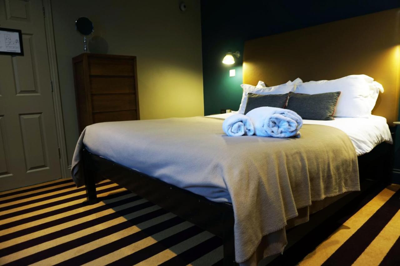 ברקהאמסטד The Penny Farthing Hotel מראה חיצוני תמונה