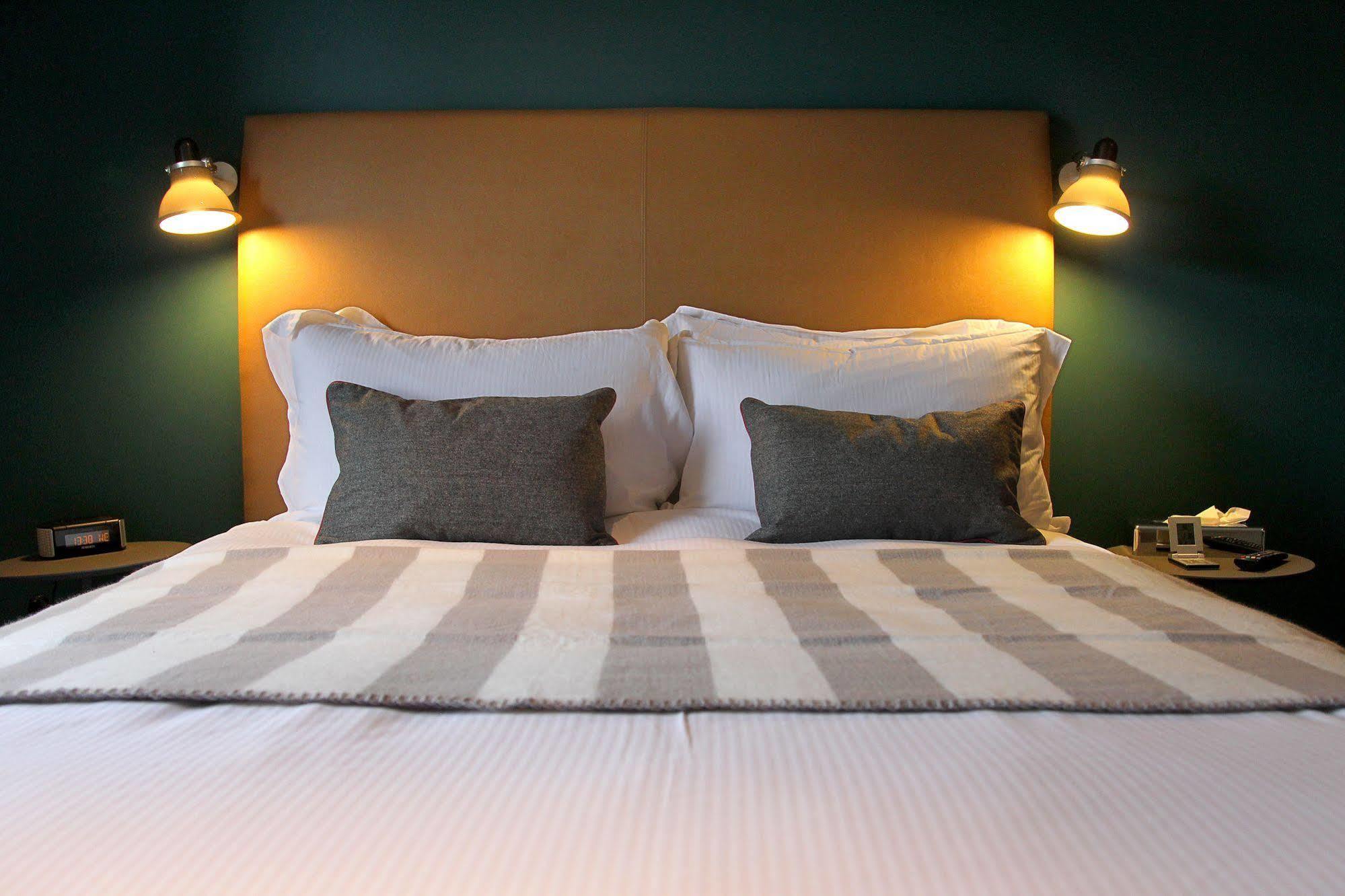 ברקהאמסטד The Penny Farthing Hotel מראה חיצוני תמונה